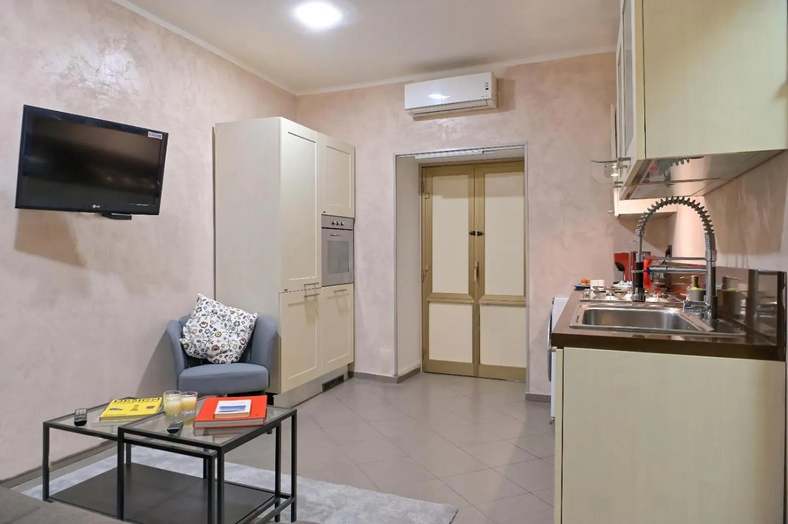 Modern Apartment Center Palermo