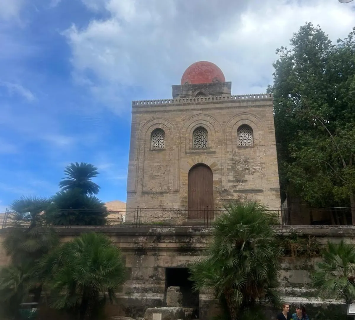 Modern Apartment Center Palermo