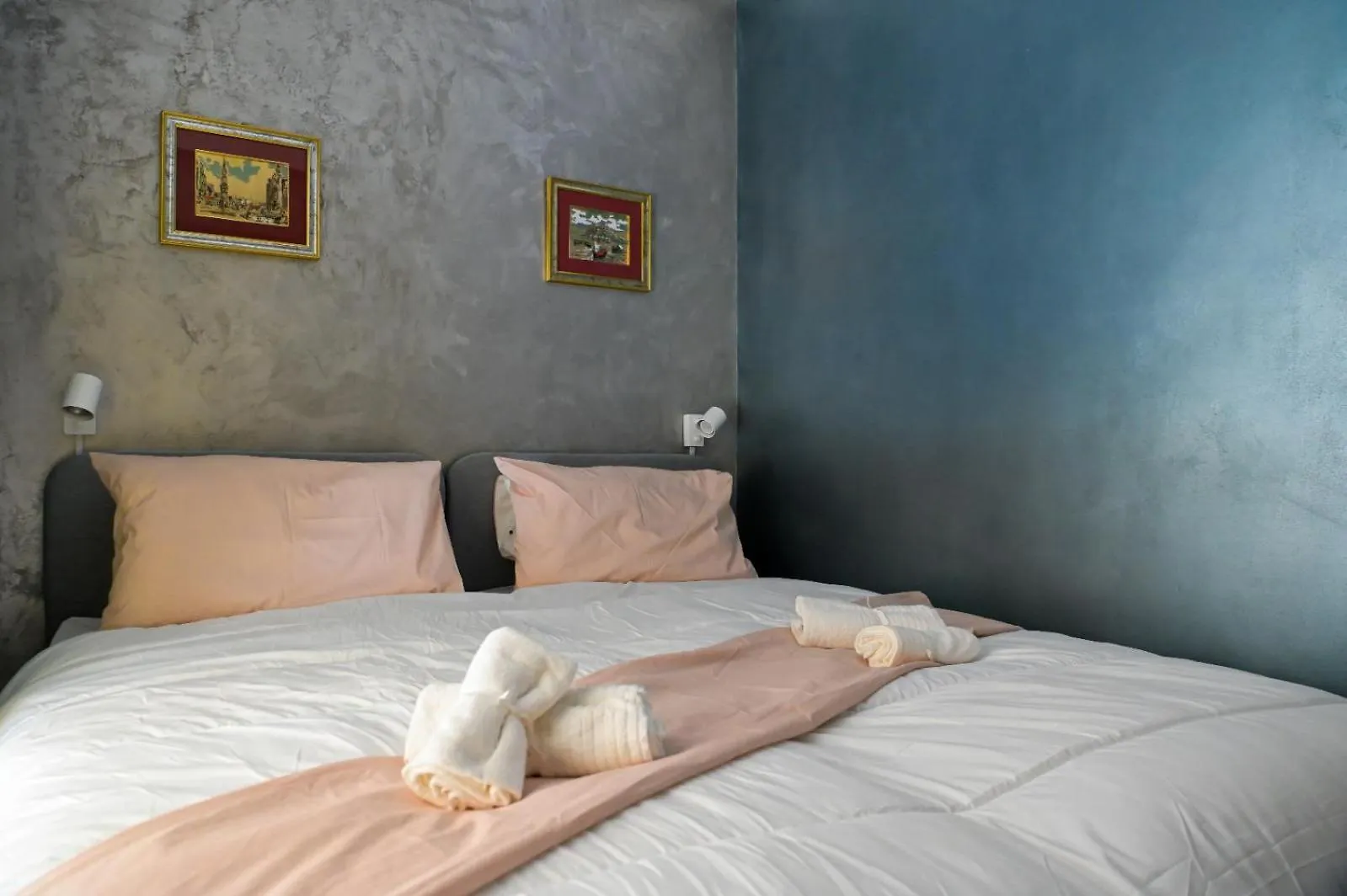 Modern Apartment Center Palermo