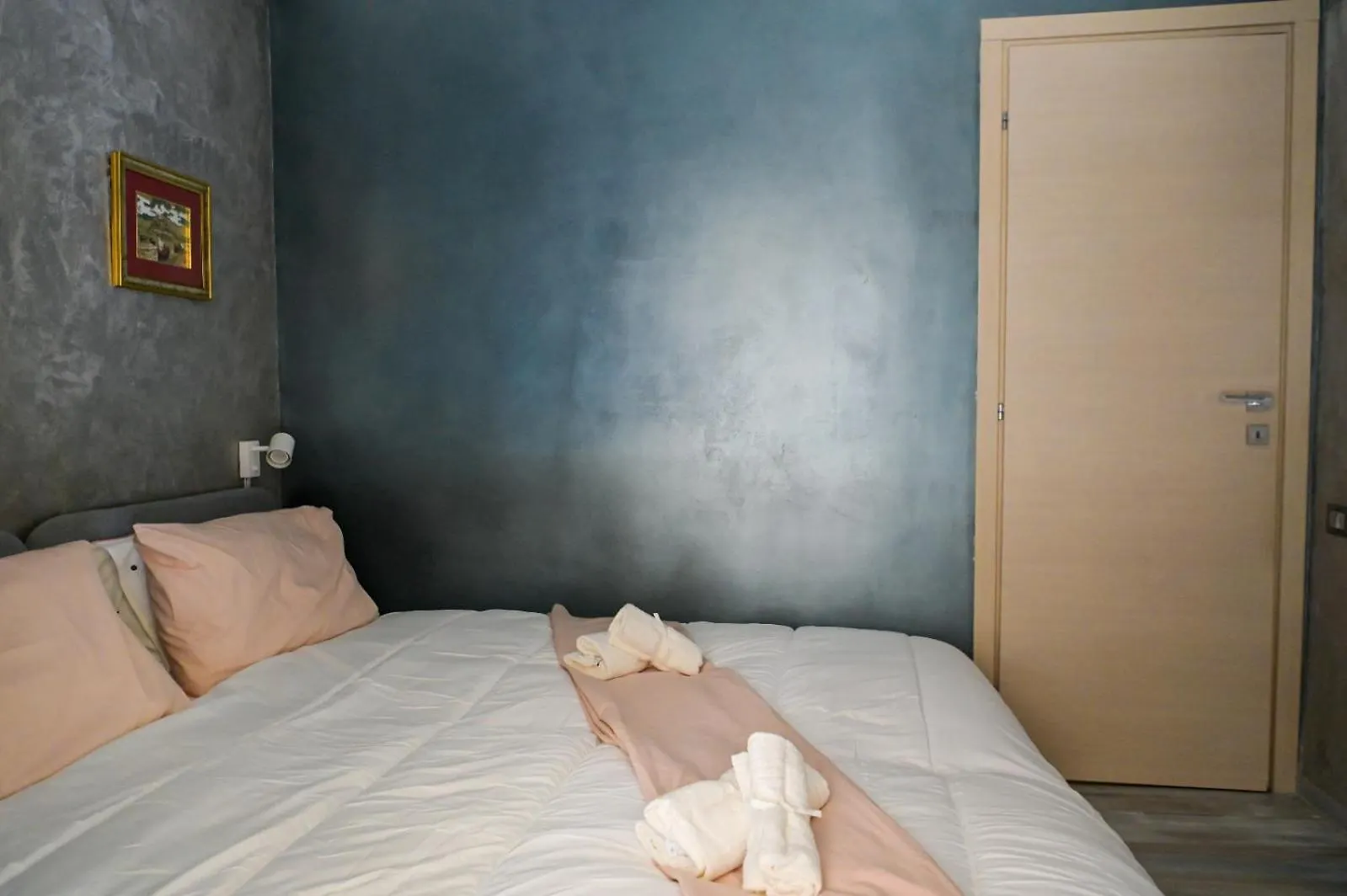 Modern Apartment Center Palermo