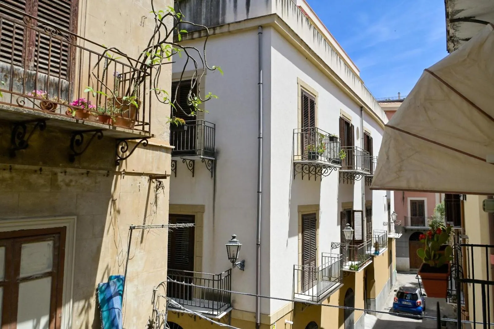Modern Apartment Center Palermo
